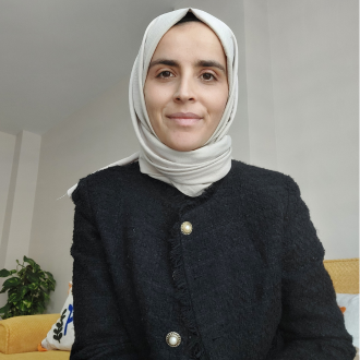 Büşra Nair